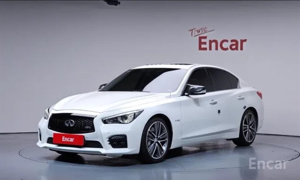 Infiniti Q