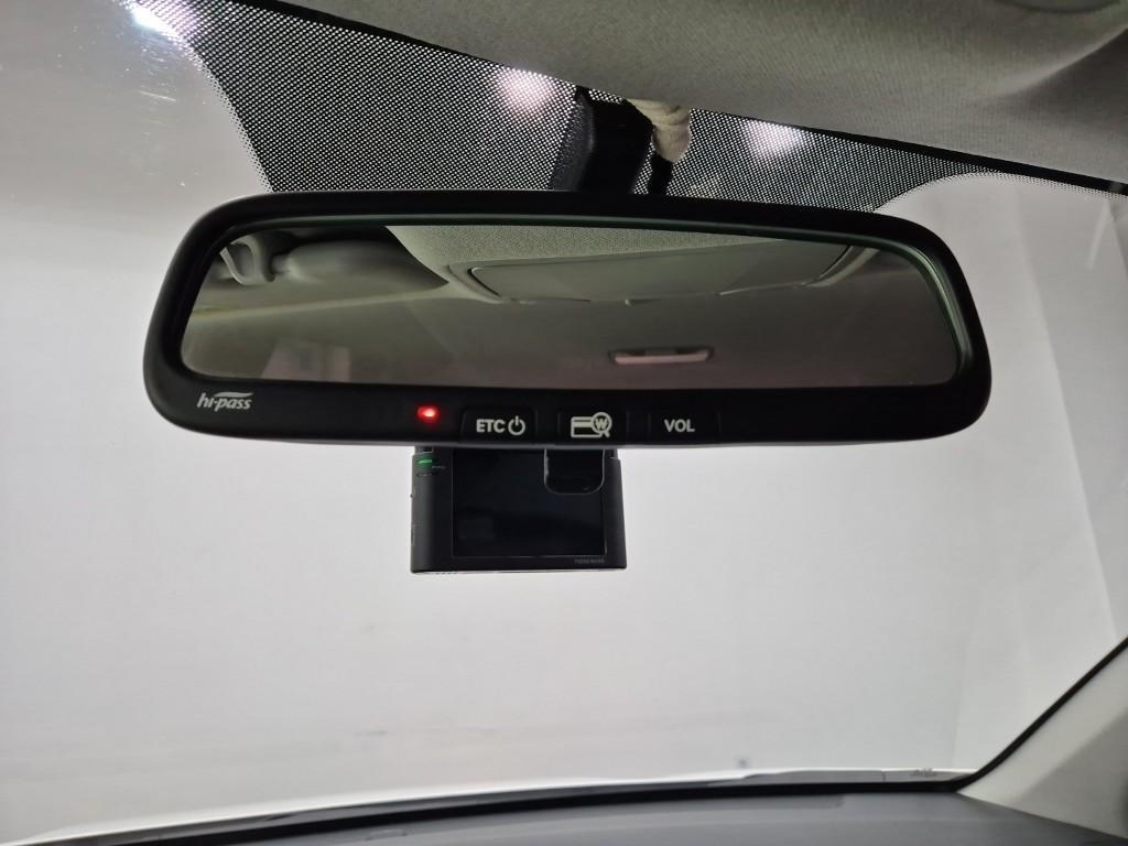 KIA Stonic 2017 Blanco - Importación desde Corea - HF Imports Iquique - Foto 16