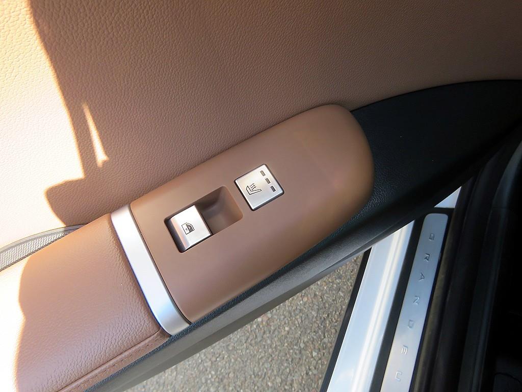 HYUNDAI Grandeur - Vista 8