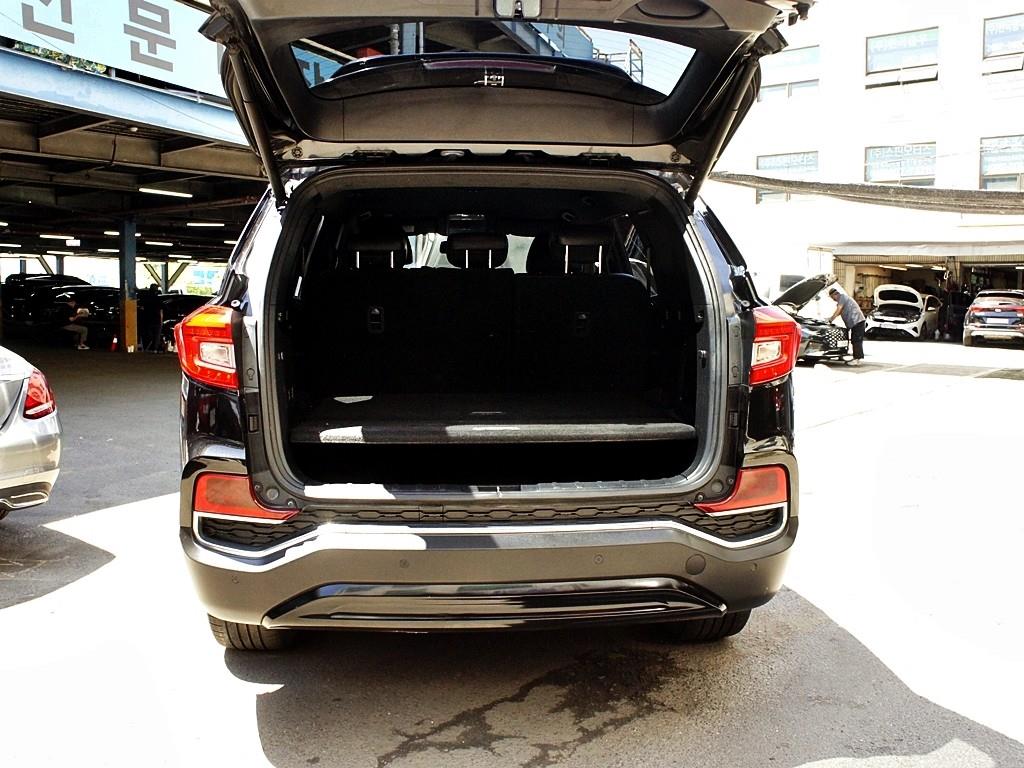 Ssangyong Rexton 2019 Negro - Importación desde Corea - HF Imports Iquique - Foto 18