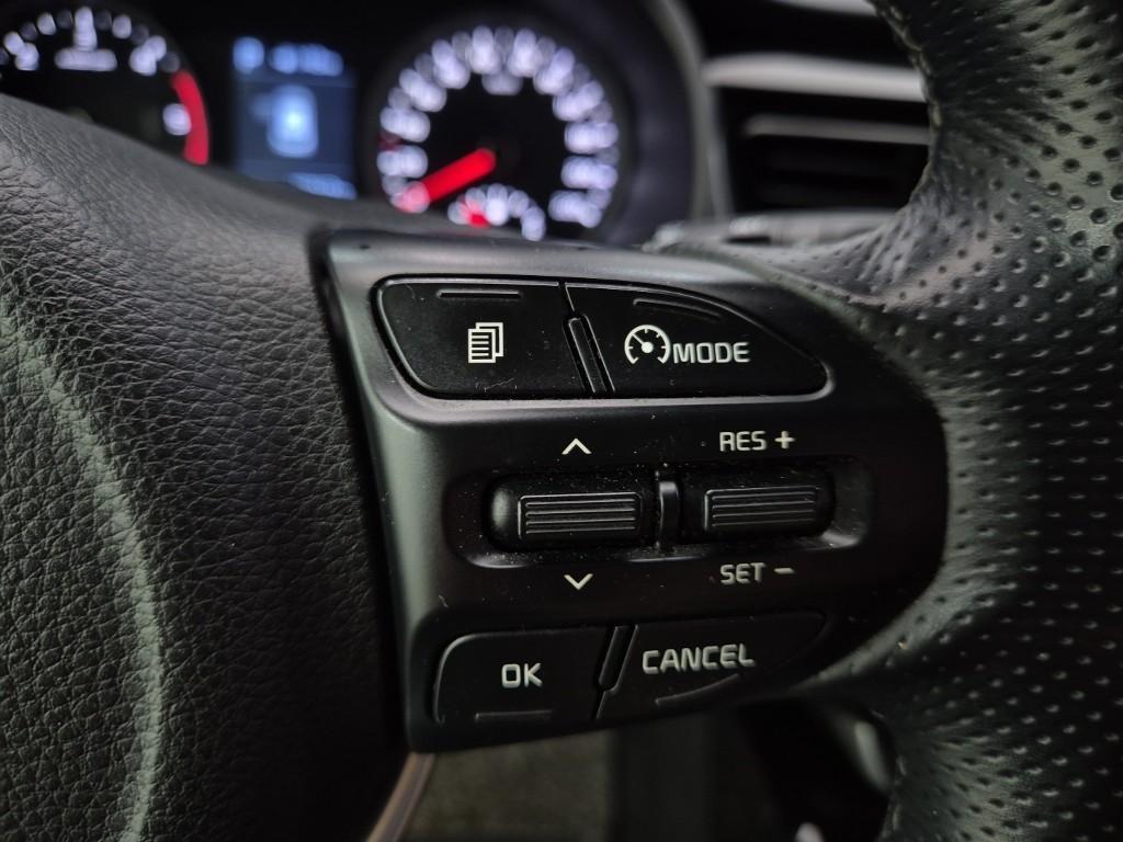 KIA Stonic 2017 Blanco - Importación desde Corea - HF Imports Iquique - Foto 15