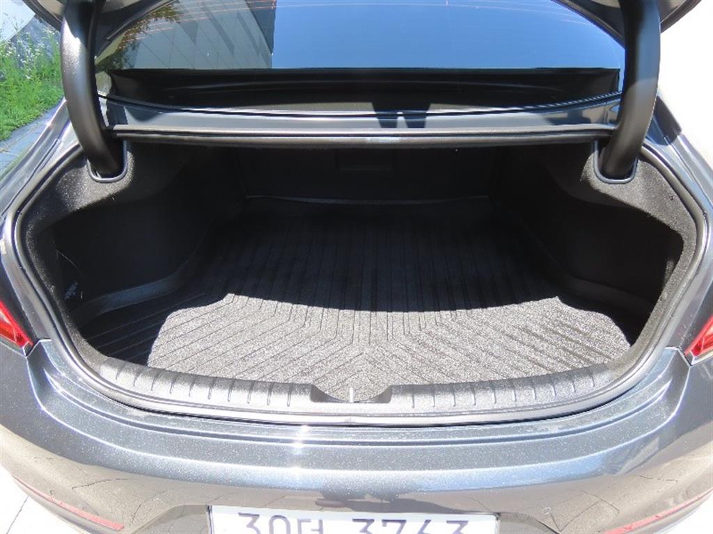 HYUNDAI Grandeur 2018 Gris - Importación desde Corea - HF Imports Iquique - Foto 18