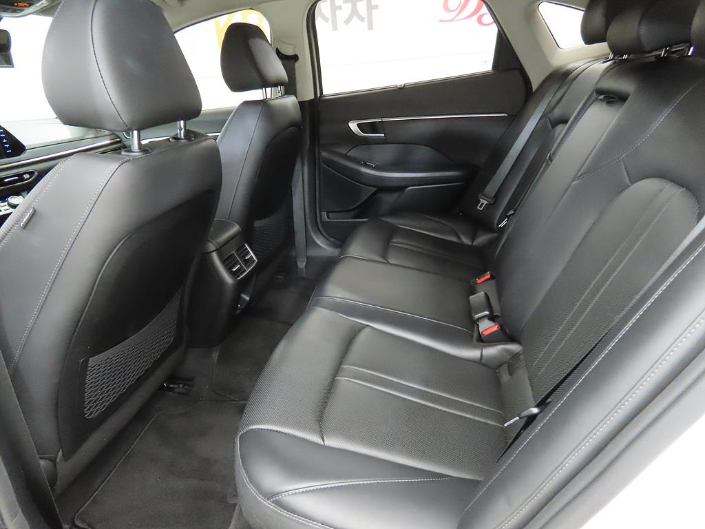 HYUNDAI Sonata - Vista 7