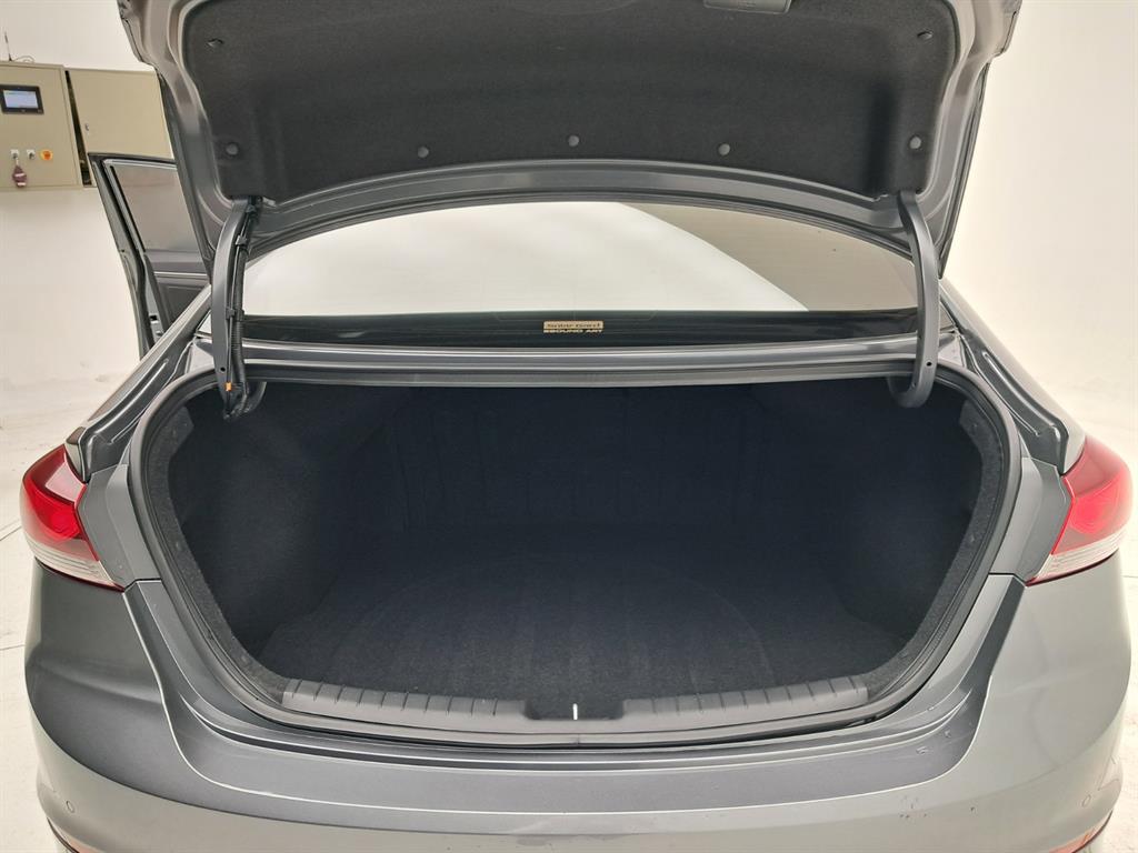 HYUNDAI Avante 2018 - Importación desde Corea - HF Imports Iquique - Foto 18
