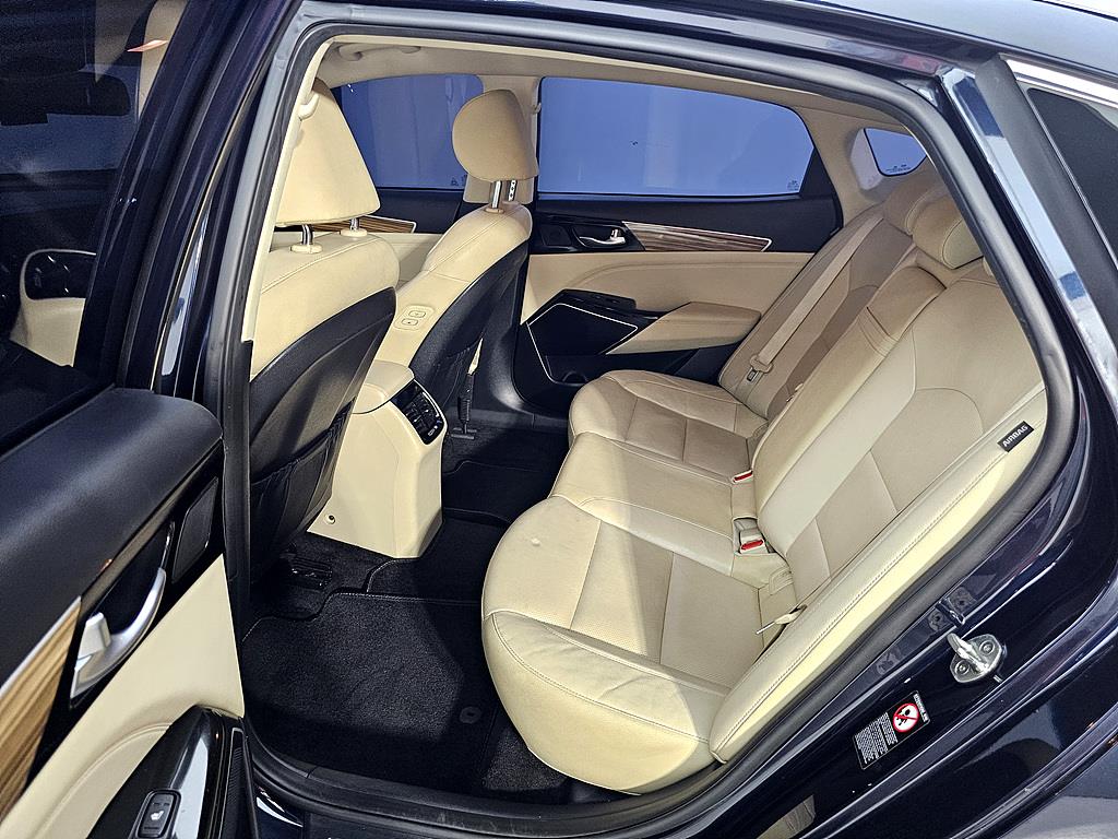 KIA K7 - Vista 9