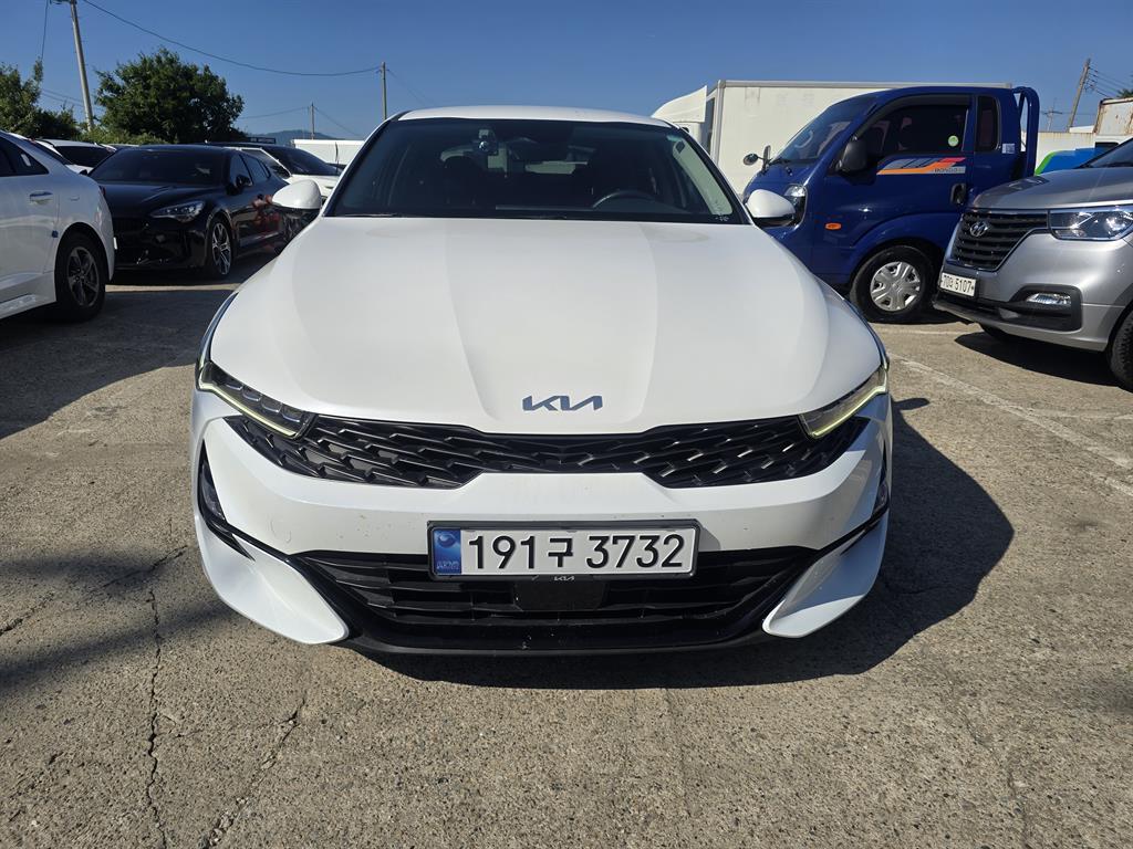 KIA K5 2023 — Zona Franca Iquique
