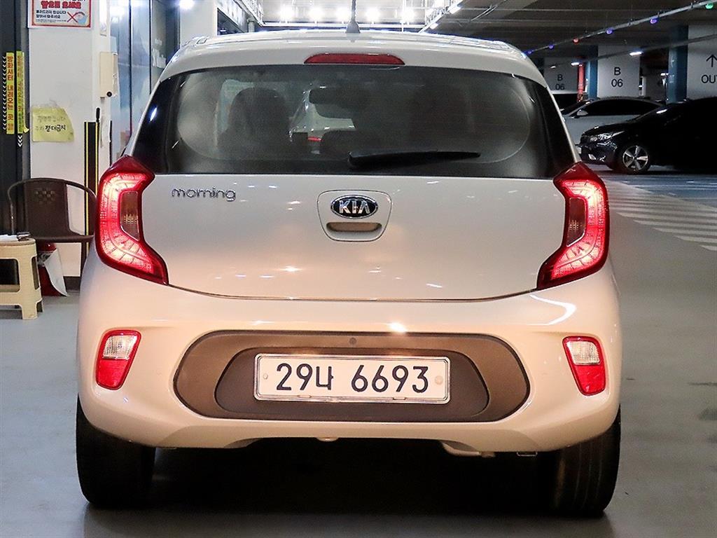 KIA Morning - Vista 5