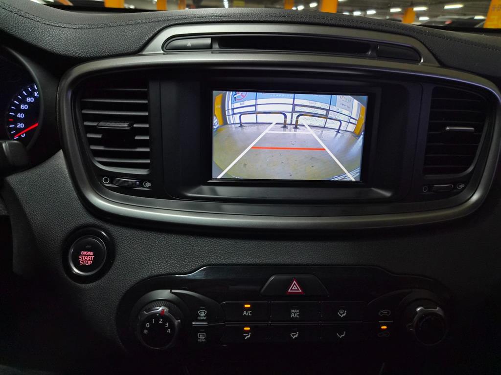 KIA Sorento - Vista 11