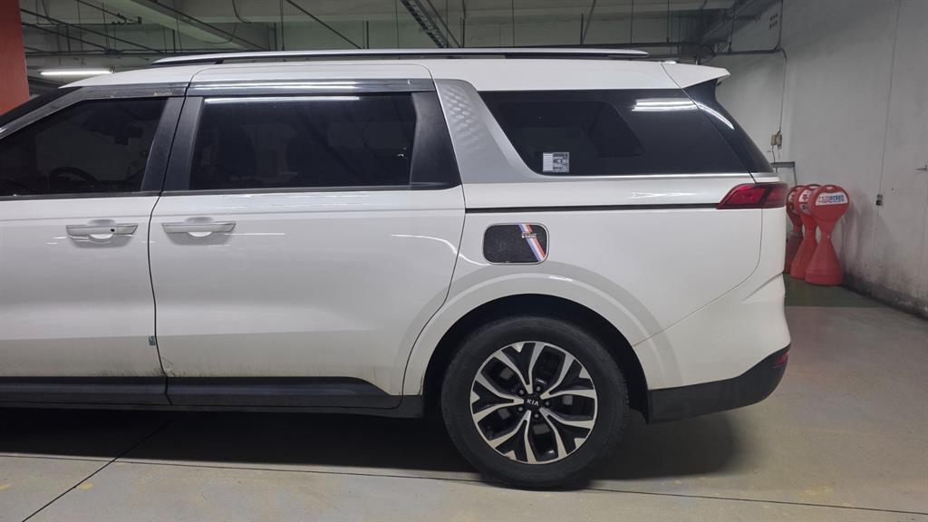 KIA Carnival - Vista 4