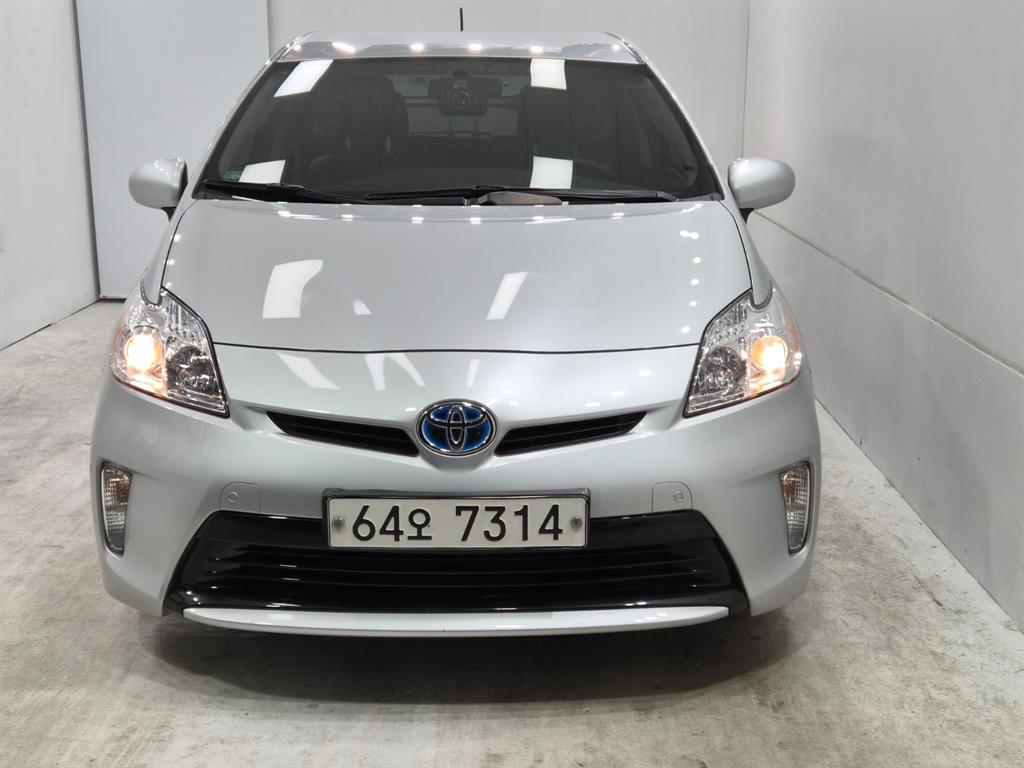 Toyota Prius 2015 — Zona Franca Iquique