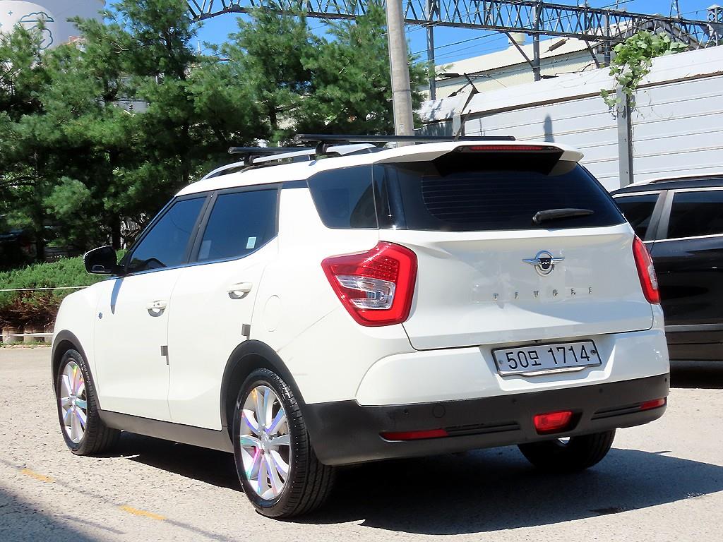 Ssangyong Tivoli - Vista 3