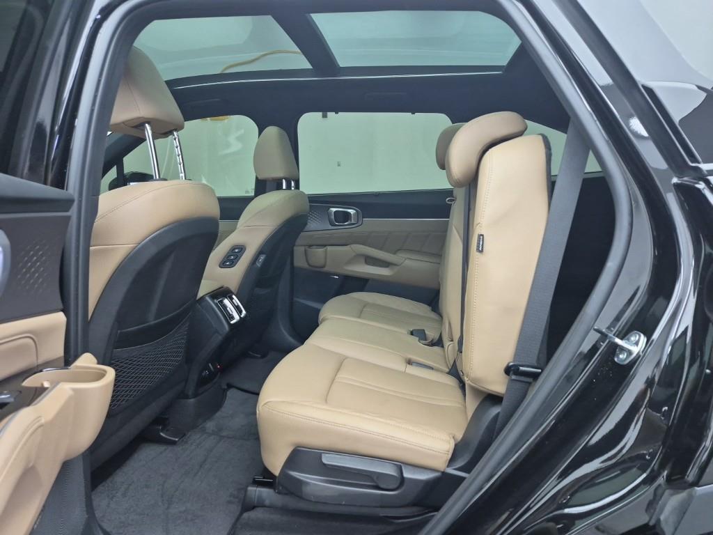 KIA Sorento - Vista 12