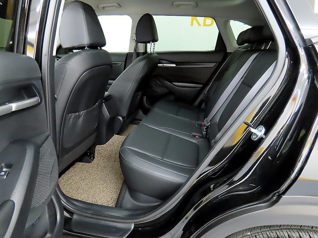 KIA Seltos - Vista 6