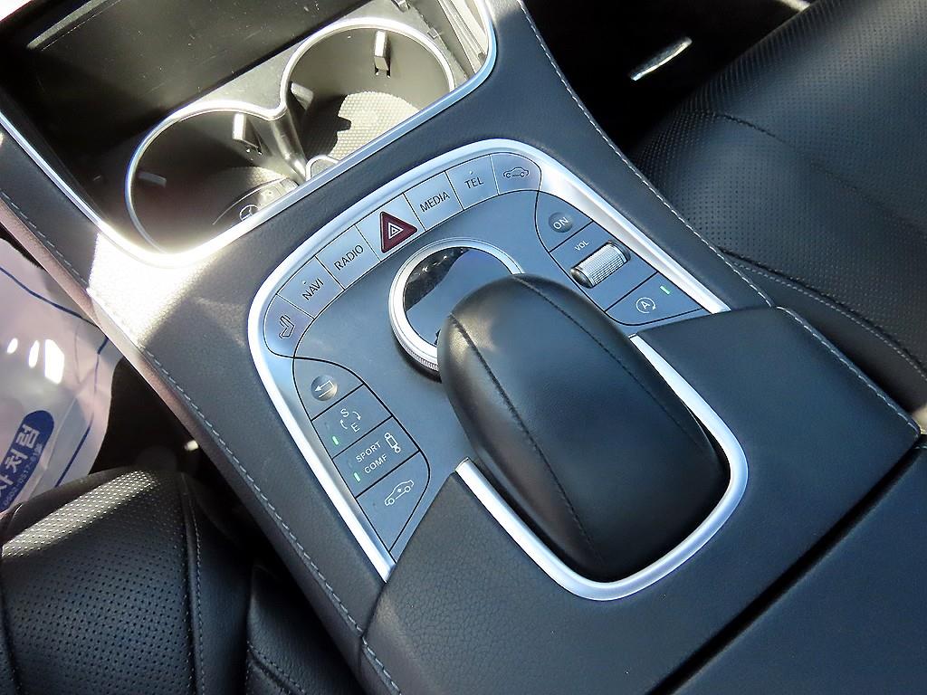 Mercedes Benz S Class - Vista 12