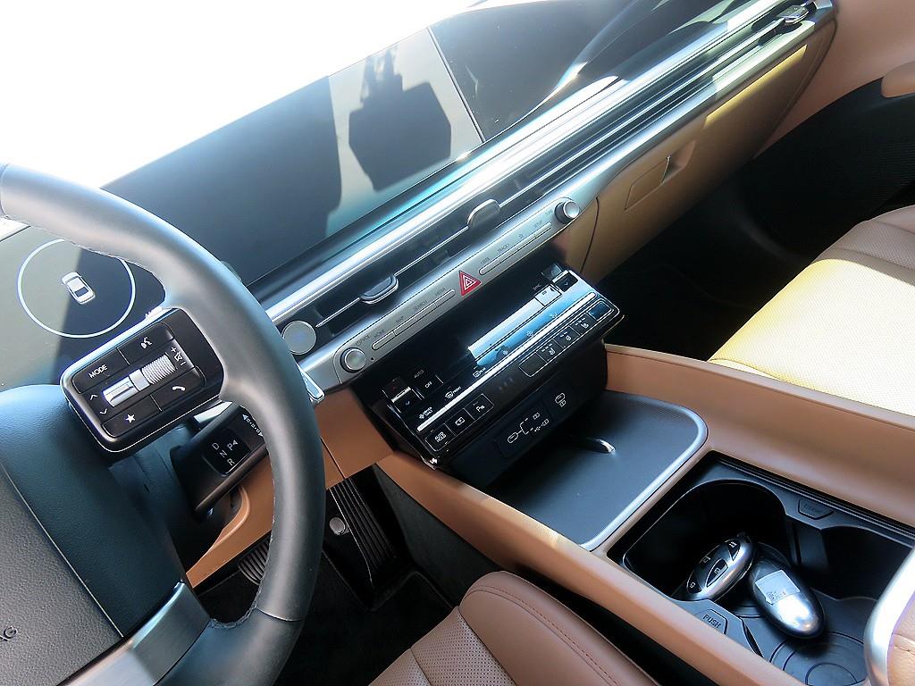 HYUNDAI Grandeur - Vista 11