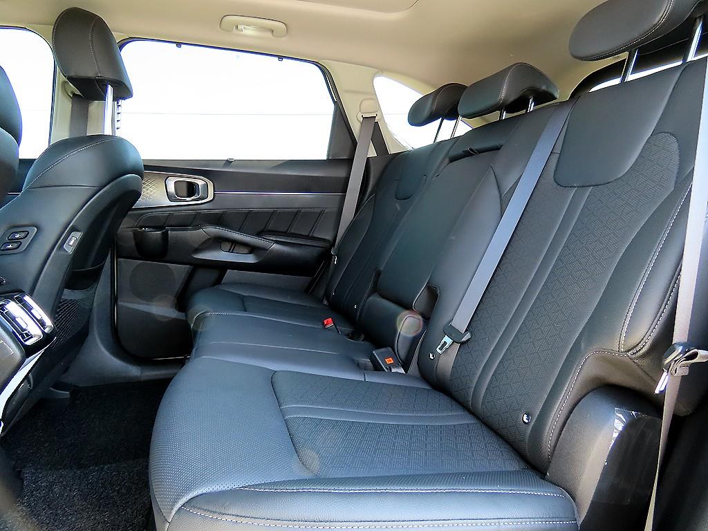 KIA Sorento - Vista 6
