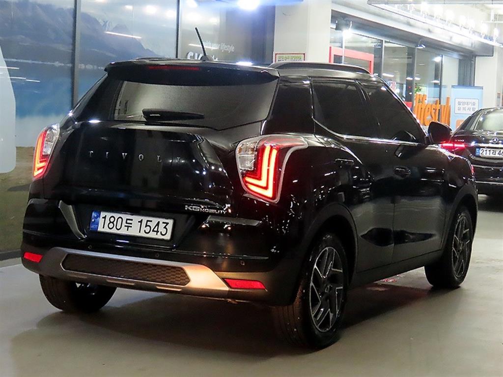 Ssangyong Tivoli - Vista 4