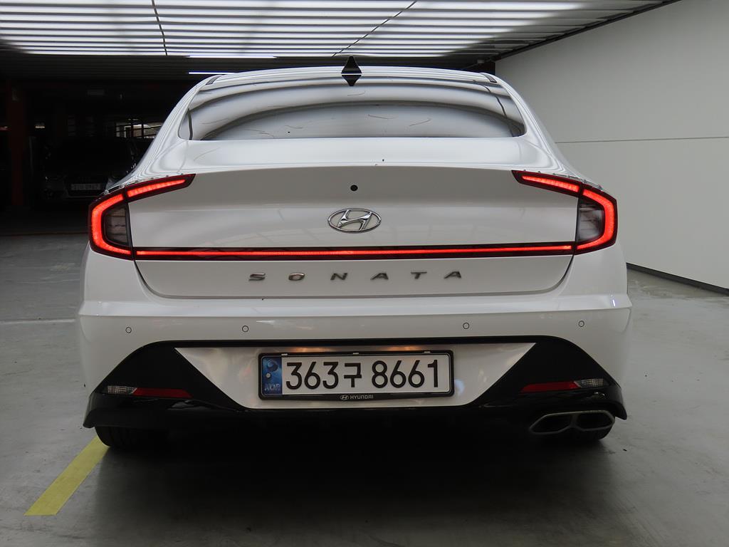 HYUNDAI Sonata - Vista 3