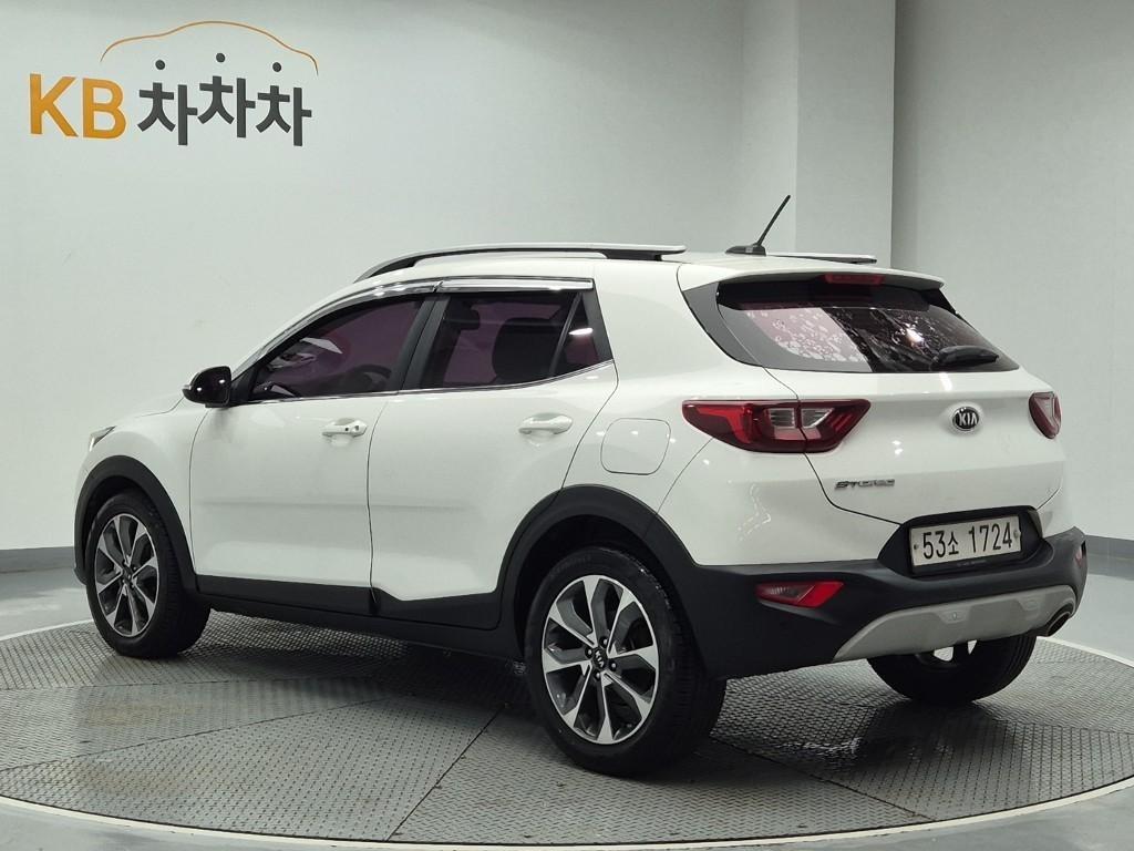 KIA Stonic - Vista 2