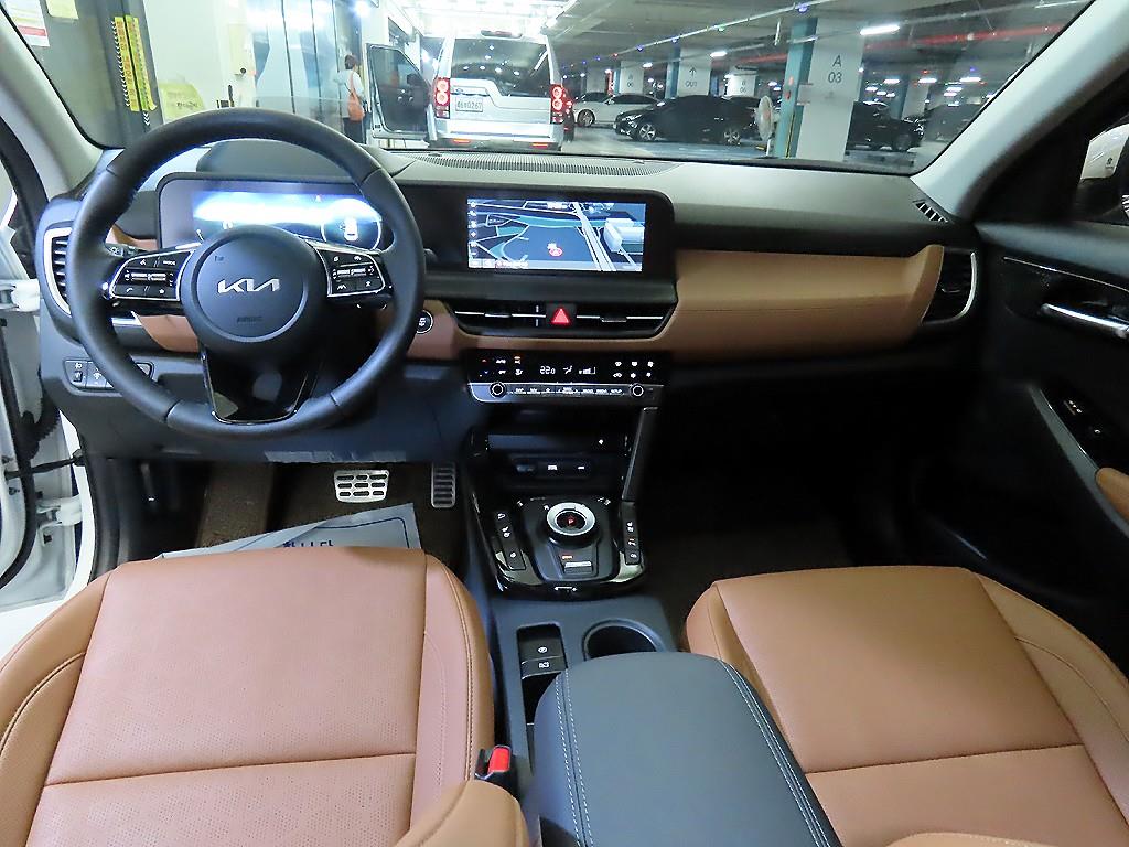 KIA Seltos - Vista 10