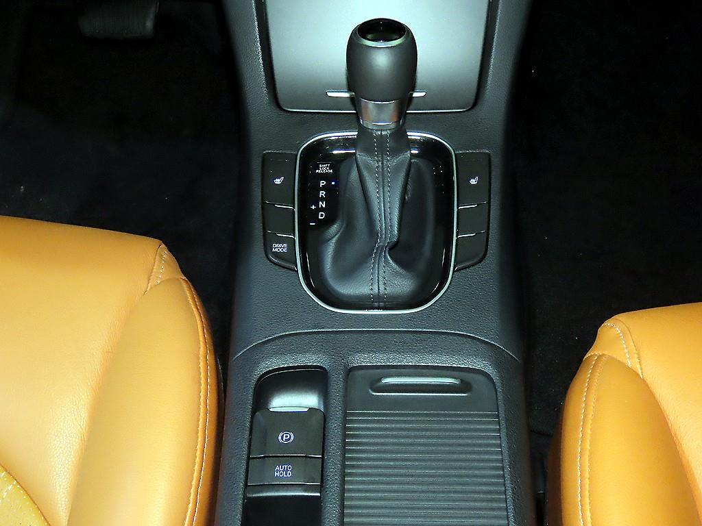 HYUNDAI i30 - Vista 12