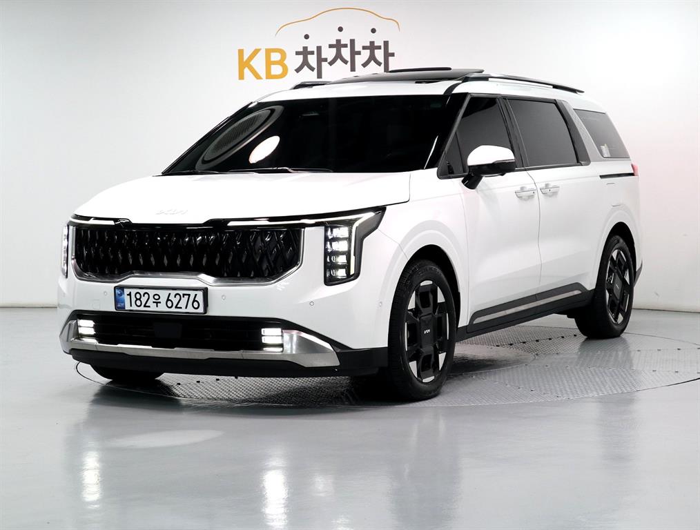 KIA Carnival 2024 — Zona Franca Iquique