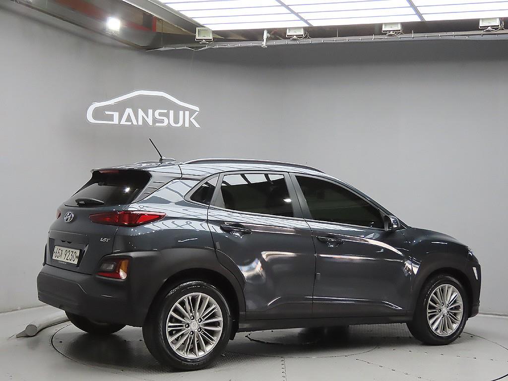 HYUNDAI Kona - Vista 4