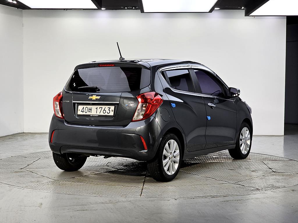 Chevrolet Spark - Vista 4