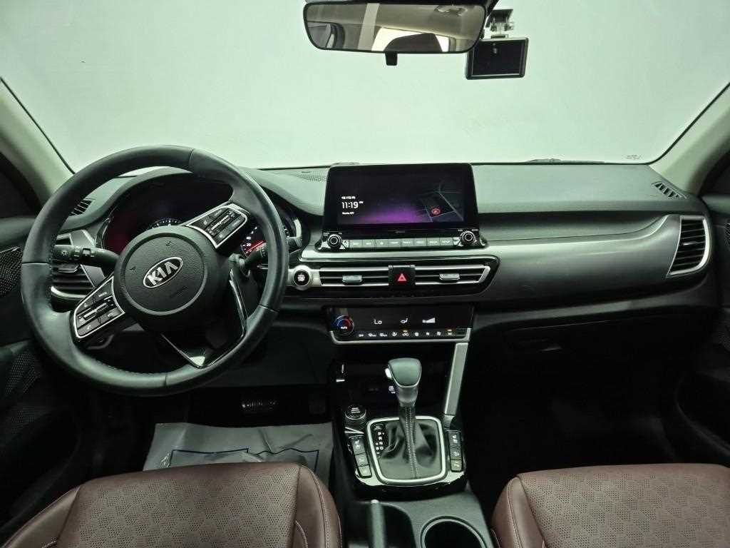 KIA Seltos - Vista 7