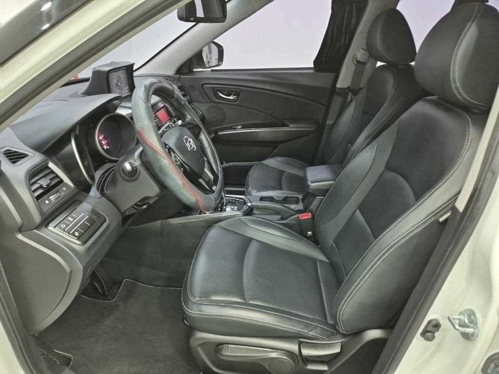Ssangyong Tivoli - Vista 11