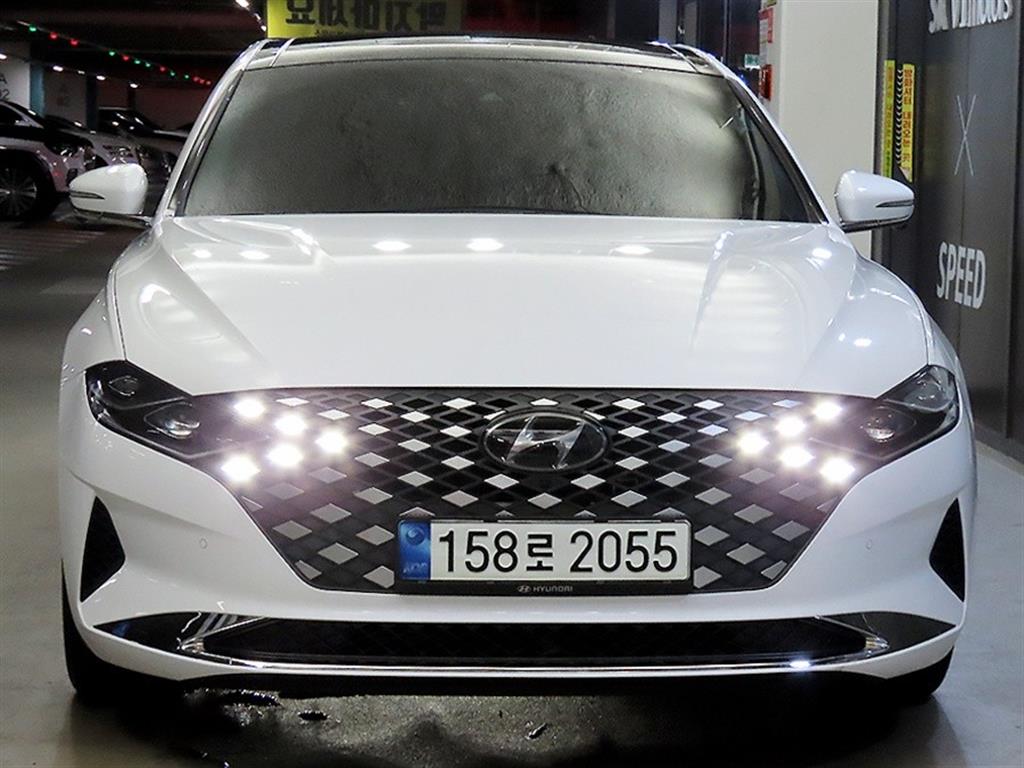 HYUNDAI Grandeur - Vista 2