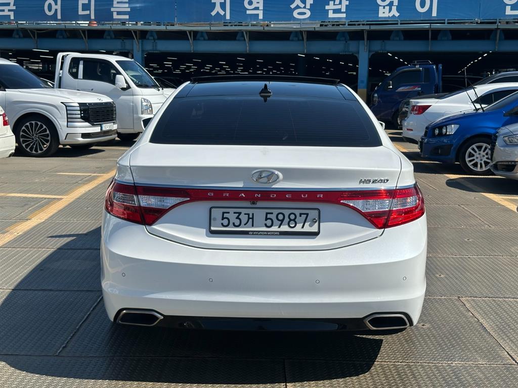 HYUNDAI Grandeur - Vista 3