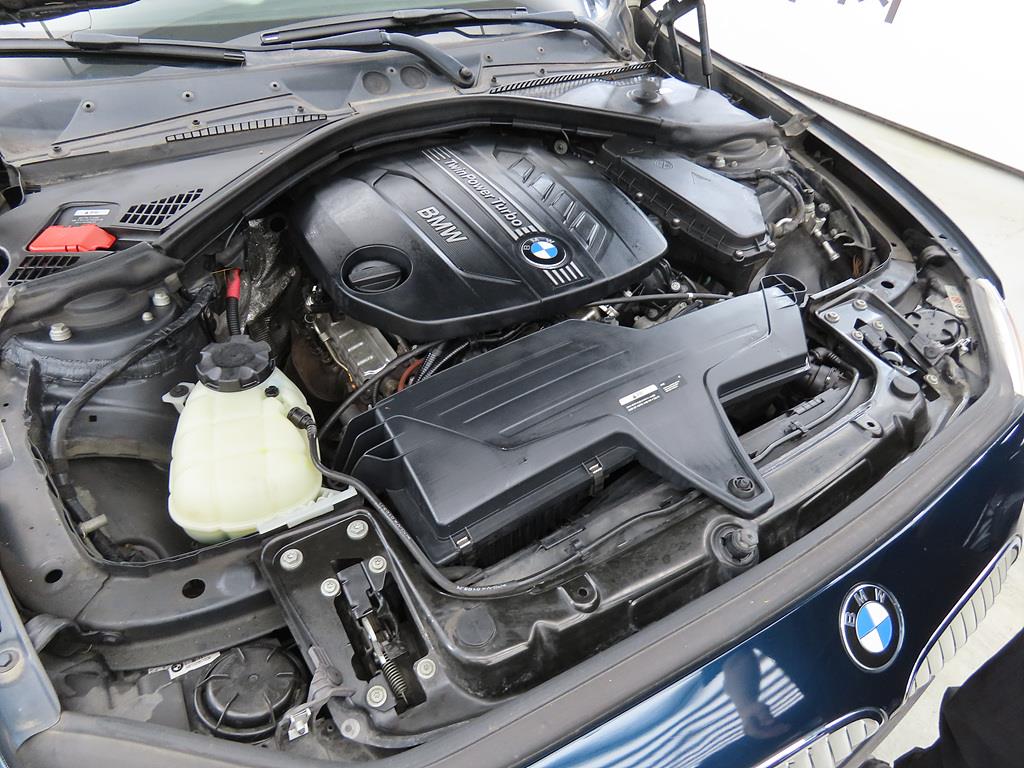 BMW 1 series 2013 Azul - Importación desde Corea - HF Imports Iquique - Foto 18