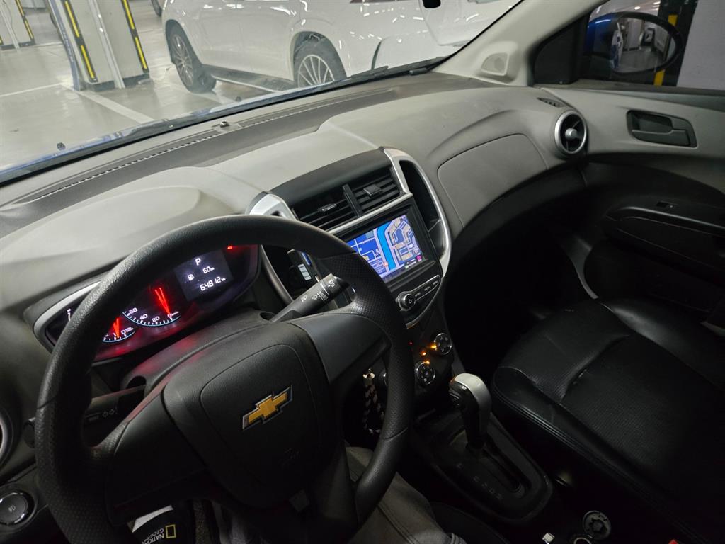 Chevrolet Abeo 2018 Azul - Importación desde Corea - HF Imports Iquique - Foto 14