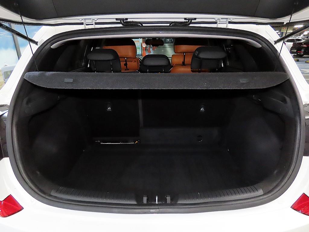 HYUNDAI i30 2017 Blanco - Importación desde Corea - HF Imports Iquique - Foto 17
