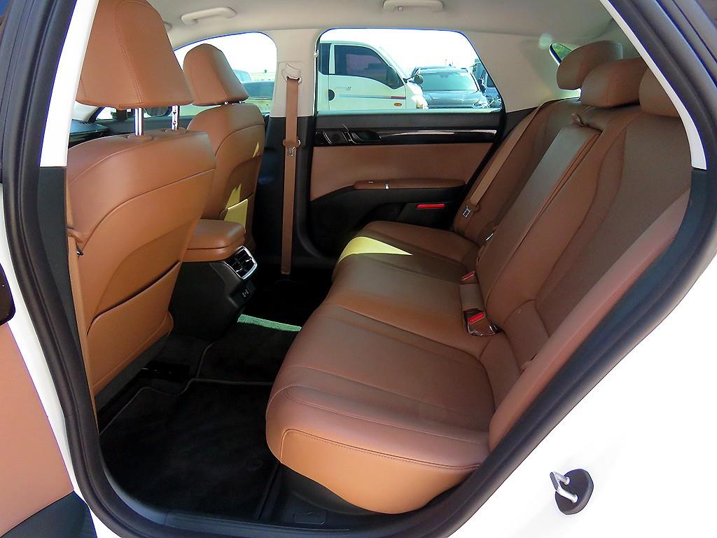 HYUNDAI Grandeur - Vista 6