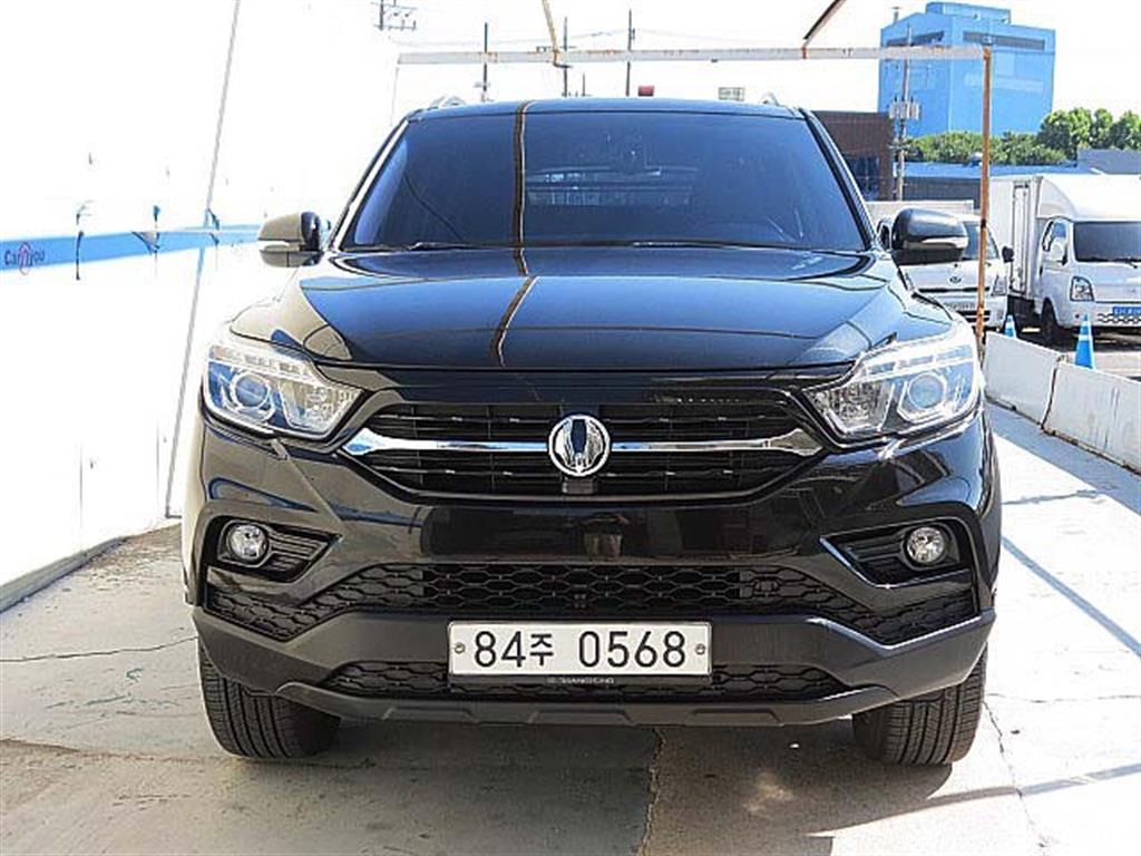 Ssangyong Rexton 2019 Negro - Importación desde Corea - HF Imports Iquique - Foto 1