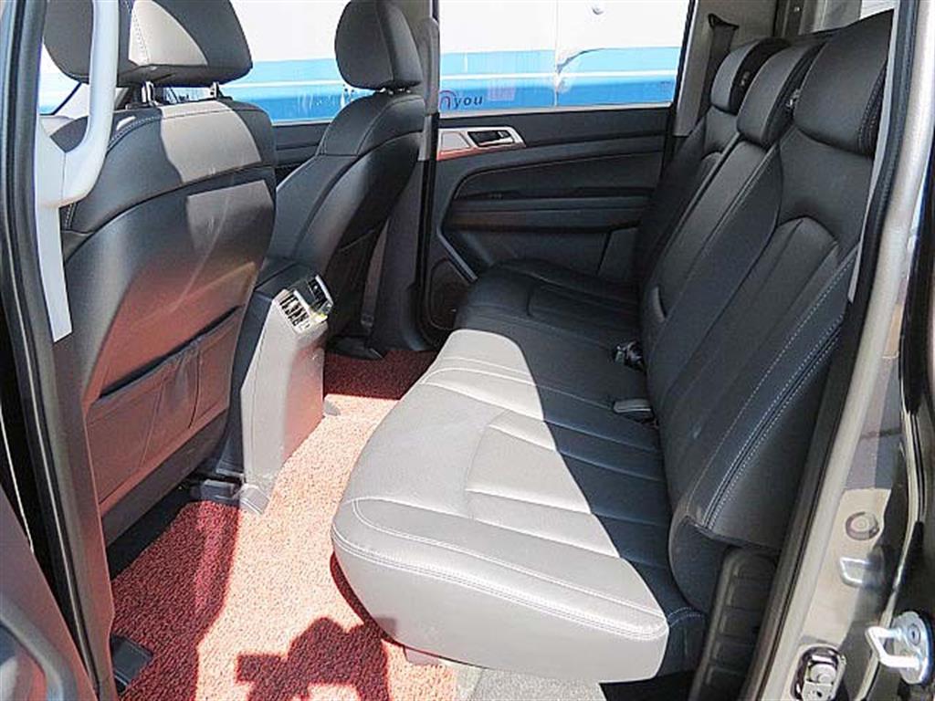 Ssangyong Rexton - Vista 7