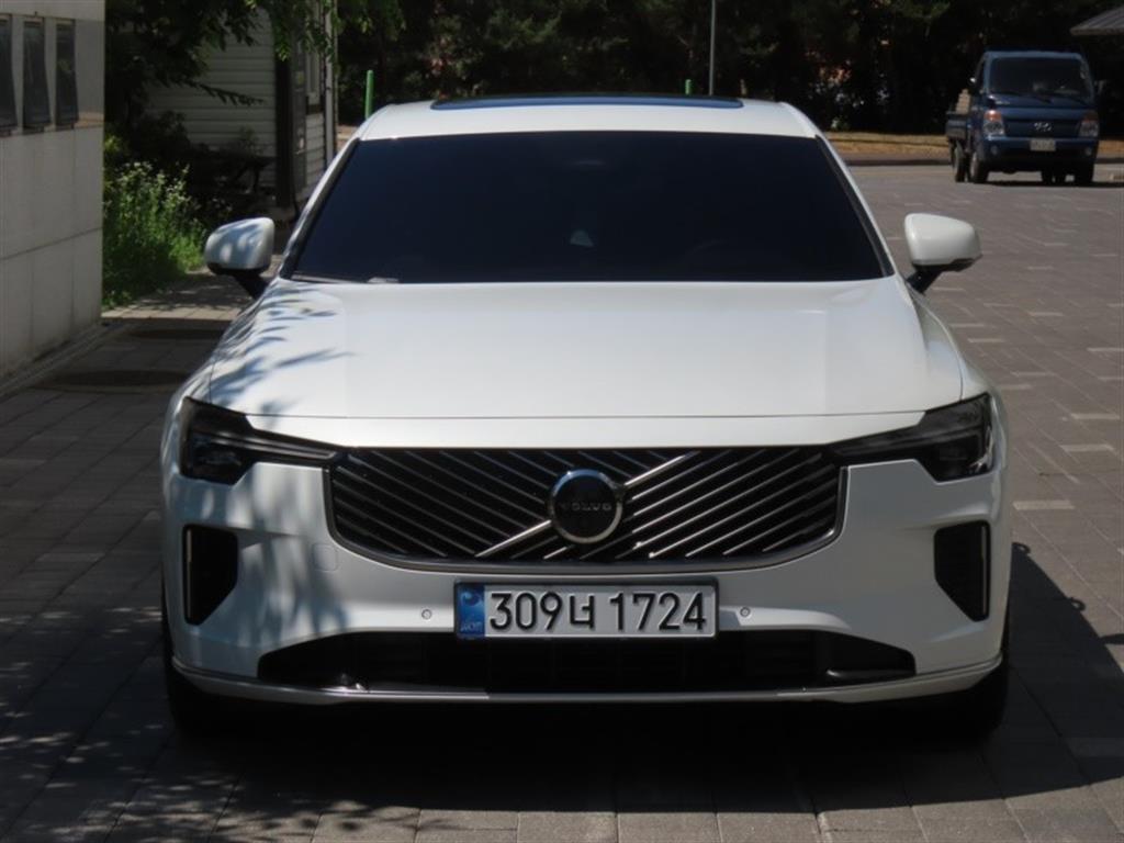 Volvo S90 2025 - Importación desde Corea - HF Imports Iquique - Foto 1