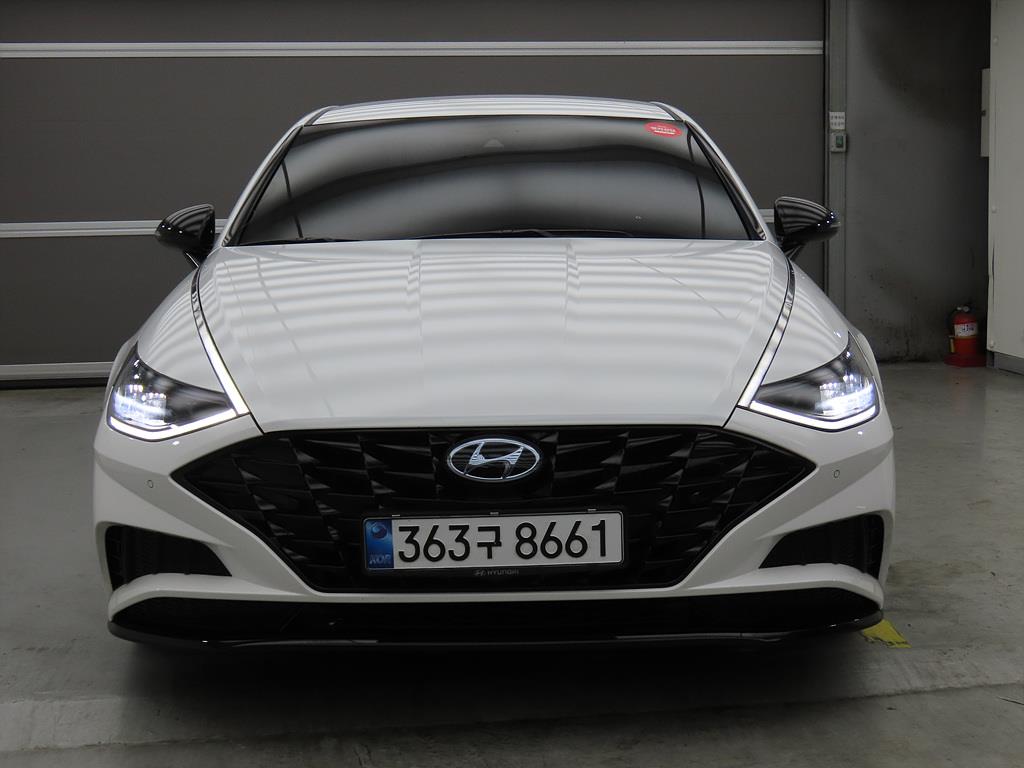HYUNDAI Sonata - Vista 2