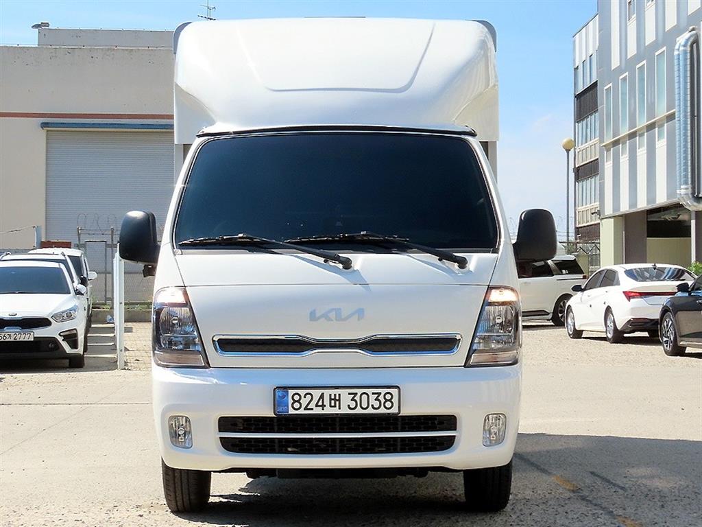 Small Truck Top_Wingbody 2025 Blanco - Importación desde Corea - HF Imports Iquique - Foto 1