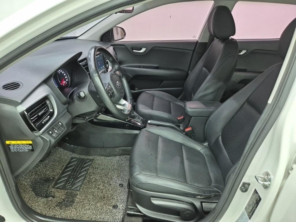 KIA Stonic - Vista 11