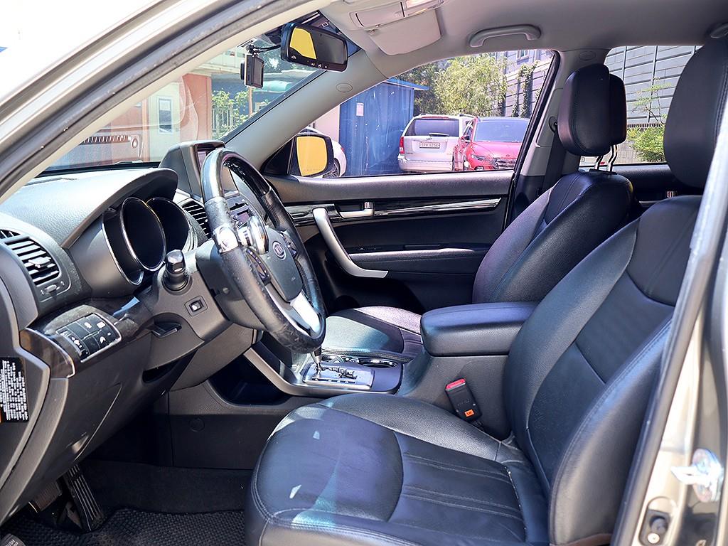 KIA Sorento - Vista 12