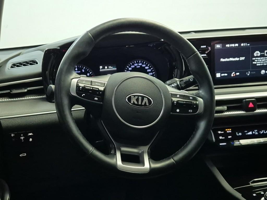 KIA K5 - Vista 9