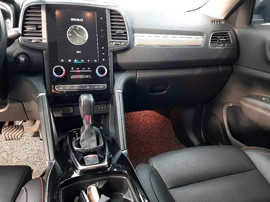 SAMSUNG QM6 - Vista 10
