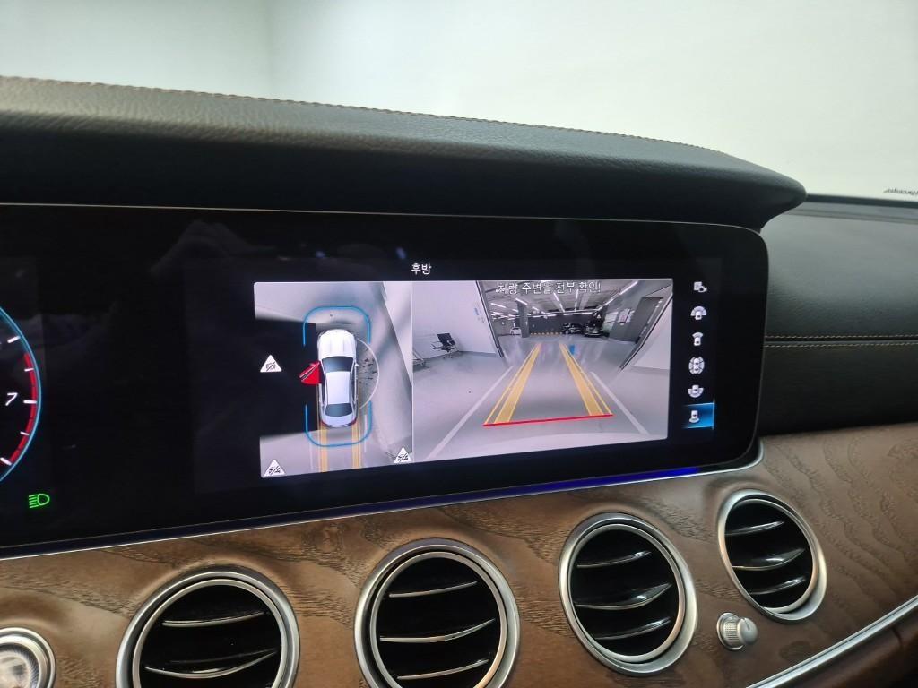 Mercedes Benz E class 2022 Blanco - Importación desde Corea - HF Imports Iquique - Foto 15