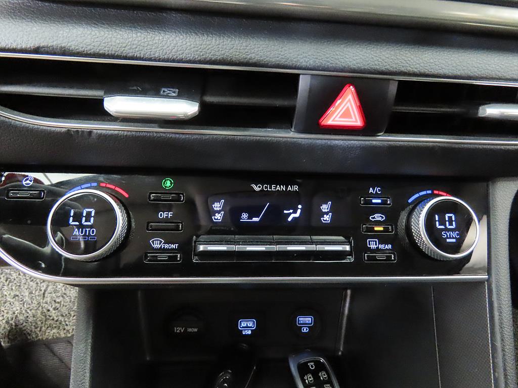 HYUNDAI Sonata - Vista 12
