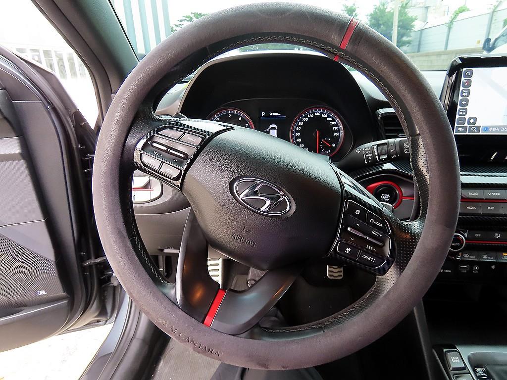 HYUNDAI Veloster - Vista 8