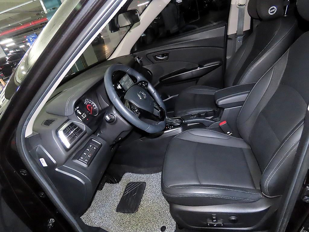 Ssangyong Tivoli - Vista 6
