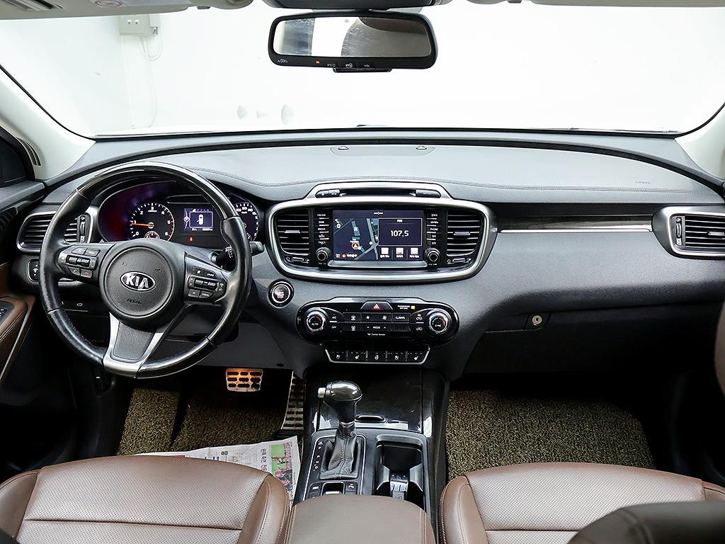 KIA Sorento - Vista 5